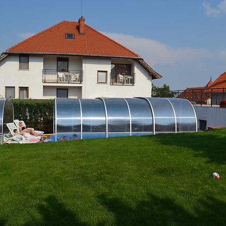 Villa Nova Heviz Exterior photo